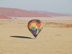 namibia-sossusvlei-ladowanie-balonow-2.jpg