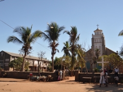 Madagaskar-Belo-the village and crossing of the river21.jpg