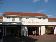 zimbabwe-wodospady-wiktorii-hotel-wiktoria-wejscie.jpg