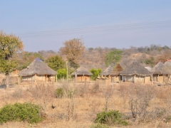 zimbabwe-hwange-typowa-wies.jpg