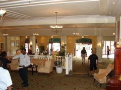 swaziland-royal-swazi-hotel-pokoj-herbaciany-i-wyjscie-na-taras.jpg