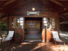 Madagascar- hotel-Tsarabanjina Island-bungalow-1.jpg