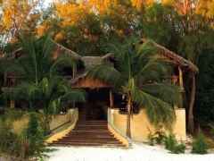 Madagascar- hotel-Tsarabanjina Island-restaurant_0.jpg