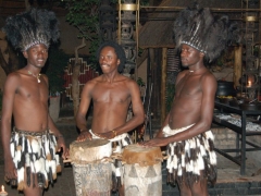 zimbabwe-wodospady-wiktorii-tance-w-restauracji-boma.jpg